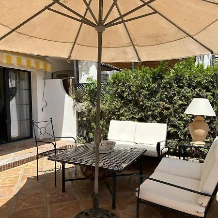 A Bright Townhouse In The Marbellamar Residential Development Apartment *