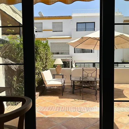 Apartment A Bright Townhouse In The Marbellamar Residential Development Marbella