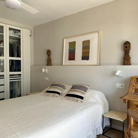 A Bright Townhouse In The Marbellamar Residential Development Marbella