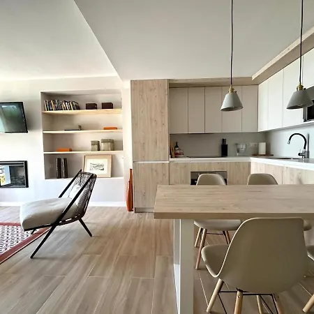 A Bright Townhouse In The Marbellamar Residential Development Apartment Marbella