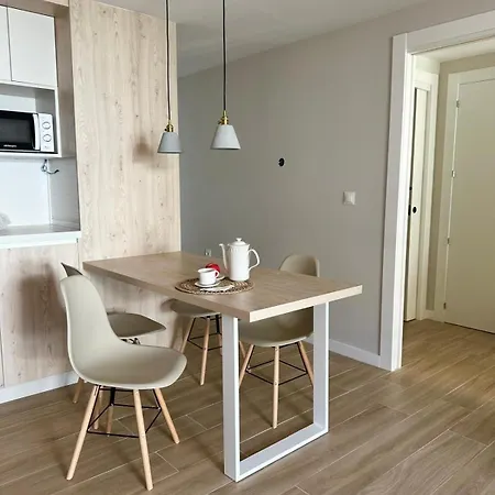 A Bright Townhouse In The Marbellamar Residential Development * Marbella