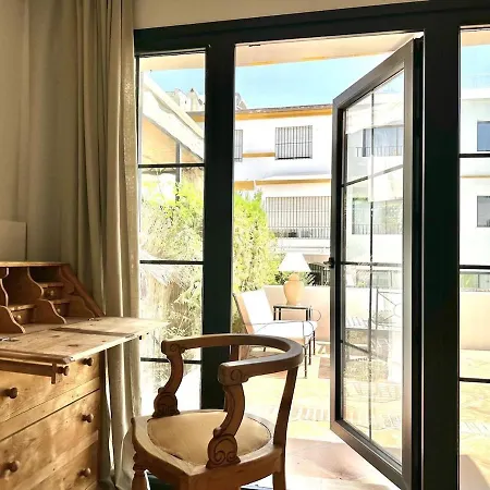 A Bright Townhouse In The Marbellamar Residential Development Apartment *